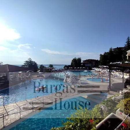 Апартаменты Black Sea Pearl