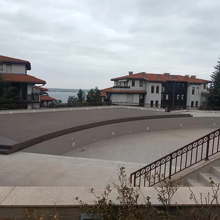 Black Sea Pearl * Bŭnzarito