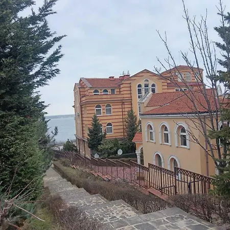 Апартаменты Black Sea Pearl